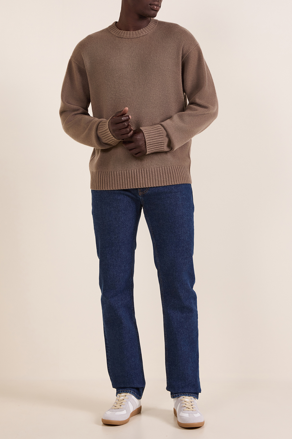 מכנסי ג'ינס ישרים